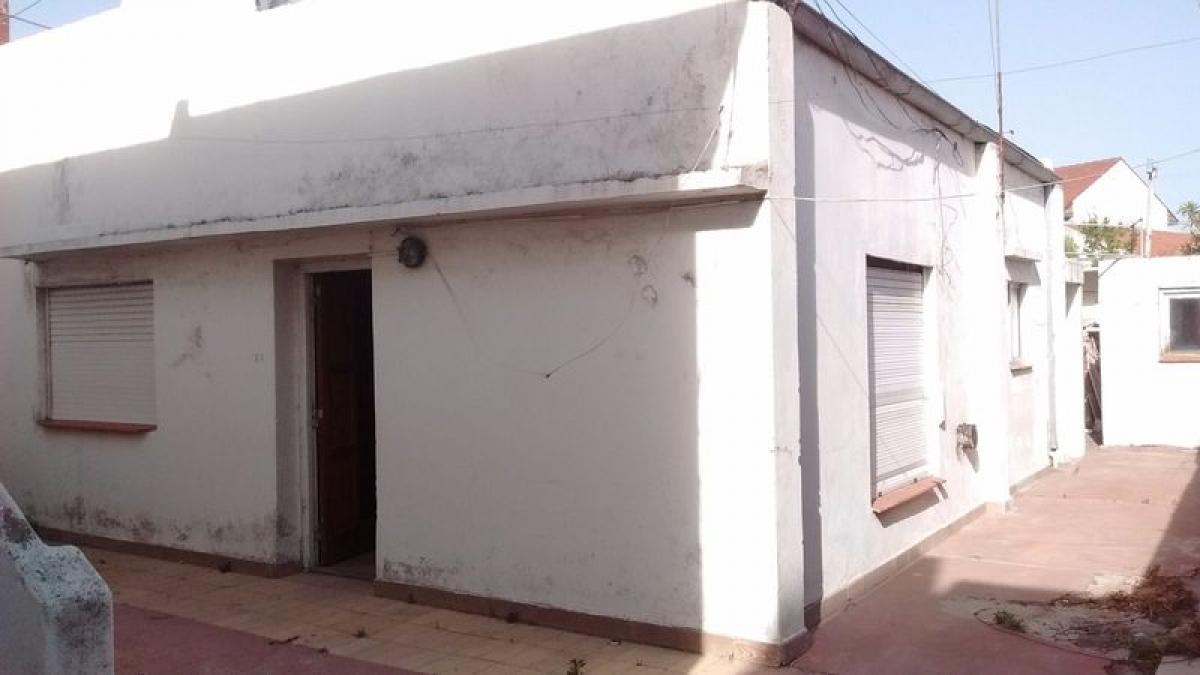 2 bedrooms House in Mar del Plata, Argentina No. 75584