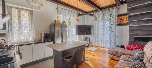 3 bedrooms Apartment in Florence, Italy No. 232114 2