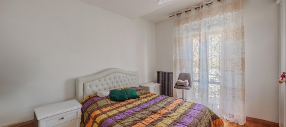 3 bedrooms Apartment in Florence, Italy No. 232114 8