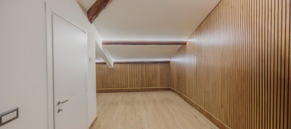 3 bedrooms Apartment in Florence, Italy No. 232114 13