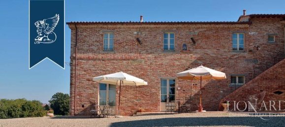 9 bedrooms Villa in Foiano della Chiana, Italy No. 331190 6