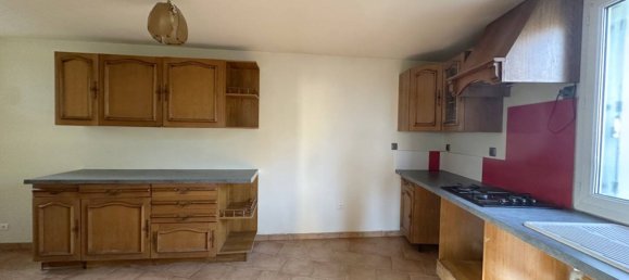 Casa de 3 dormitorios en Vijon, France No. 46554 5