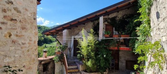 3 Schlafzimmer Haus in Spoleto, Italy, Nr. 373960 8