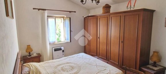 3 Schlafzimmer Haus in Spoleto, Italy, Nr. 373960 13