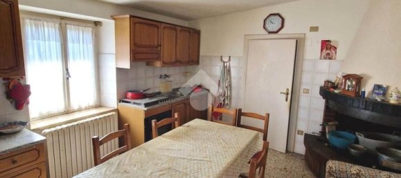 3 Schlafzimmer Haus in Spoleto, Italy, Nr. 373960 11