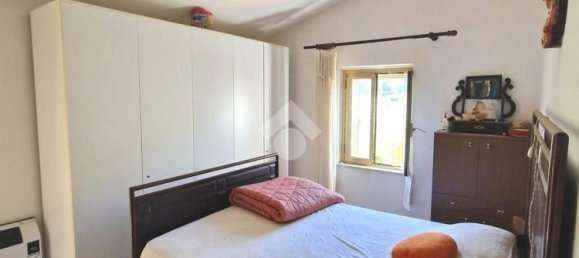 3 Schlafzimmer Haus in Spoleto, Italy, Nr. 373960 12