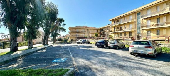 Квартира с 1 спальней в Лоано, Италия № 166279 23