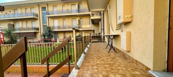 Квартира с 1 спальней в Лоано, Италия № 166279 11