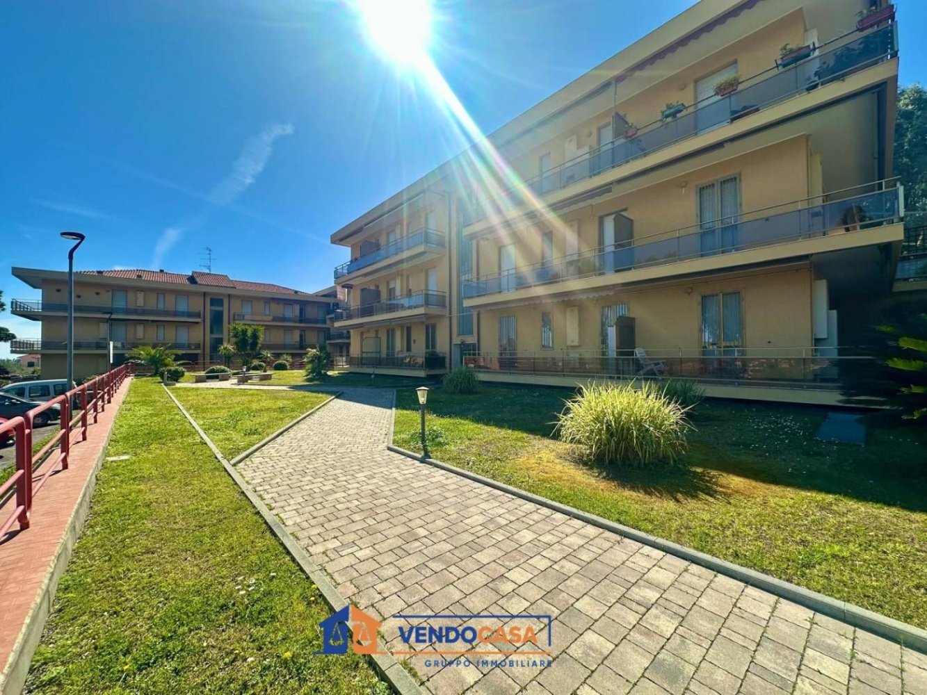 Квартира с 1 спальней в Лоано, Италия № 166279