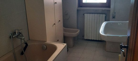 7 rooms House in Luco dei Marsi, Italy No. 134013 17