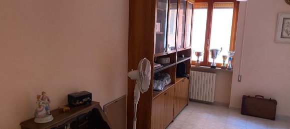 7 rooms House in Luco dei Marsi, Italy No. 134013 23