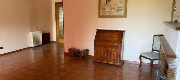 7 rooms House in Luco dei Marsi, Italy No. 134013 5