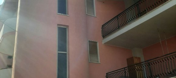 7 rooms House in Luco dei Marsi, Italy No. 134013 3