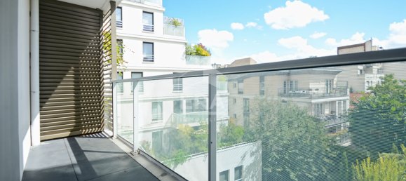 2-salle Appartement à Issy-les-Moulineaux, France No. 364050 3