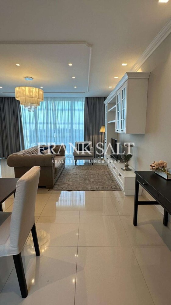 3 bedrooms Penthouse in Siggiewi, Malta No. 7700