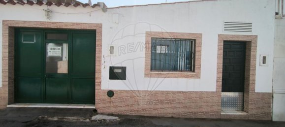 2 bedrooms House in Elvas, Portugal No. 17822 5