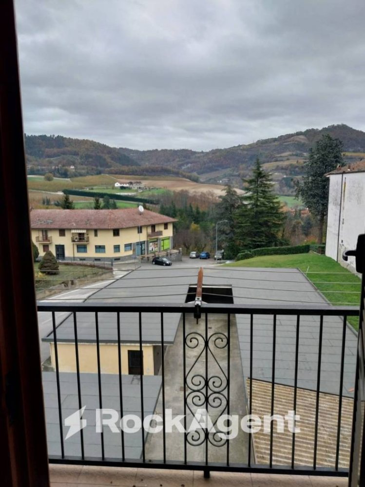 Apartamento de 2 dormitorios en Bubbio, Italy No. 308489