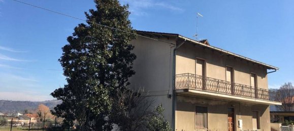 Casa de 12 habitaciónes en Alanno, Italy No. 79086 2