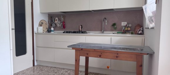 2 rooms Apartment in Verona, Italy No. 262430 2