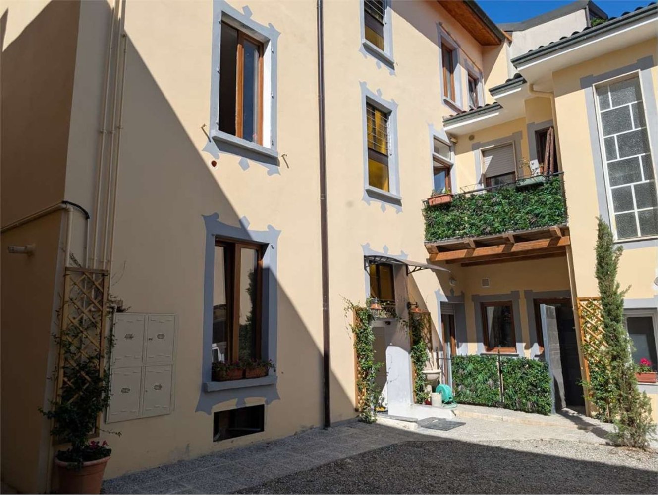 Apartamento de 2 dormitorios en Capriate San Gervasio, Italy No. 380858