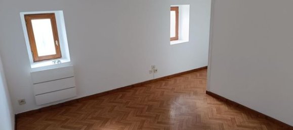 Dúplex de 6 dormitorios en Gard, France No. 280192 13