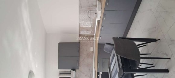 2 bedrooms Penthouse in Munxar, Malta No. 11649 18