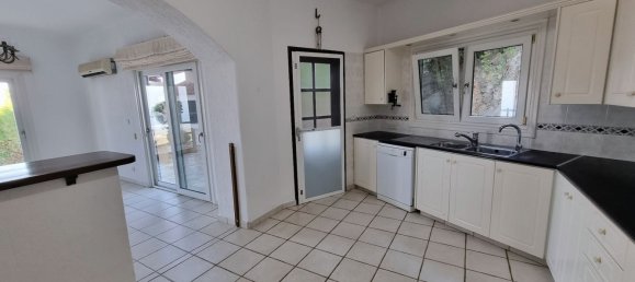 4 bedrooms Villa in Tala, Cyprus No. 22684 10