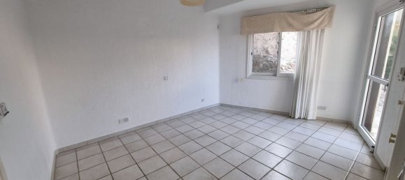 4 bedrooms Villa in Tala, Cyprus No. 22684 17