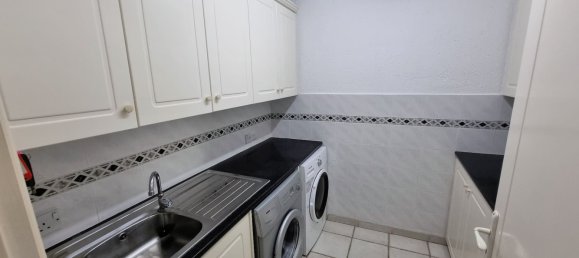 4 bedrooms Villa in Tala, Cyprus No. 22684 11