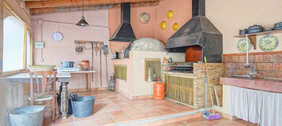 4 Schlafzimmer Villa in Orba, Spain, Nr. 178302 24