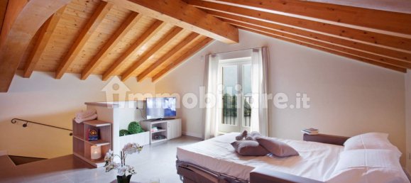 Villa de 4 dormitorios en Sala Comacina, Italy No. 53431 12