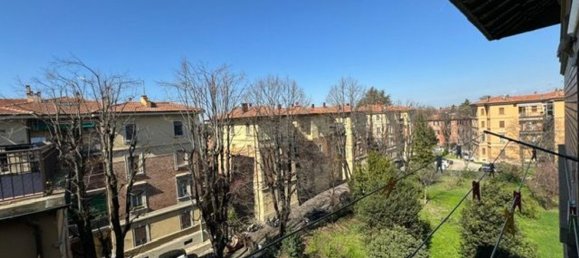3 rooms Apartment in Bologna, Italy No. 34474 15