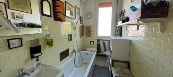 3 rooms Apartment in Bologna, Italy No. 34474 10