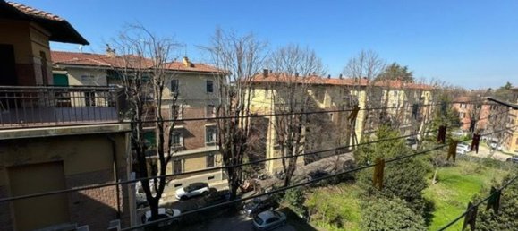 3 rooms Apartment in Bologna, Italy No. 34474 4