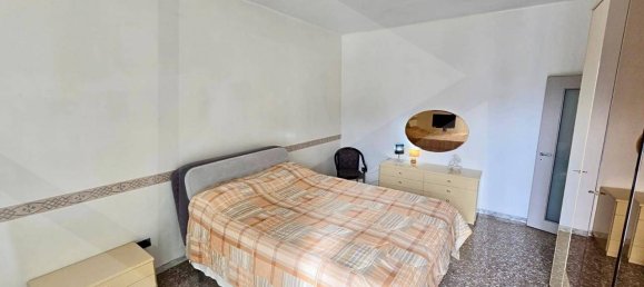 3 rooms Apartment in Molfetta, Italy No. 21988 9