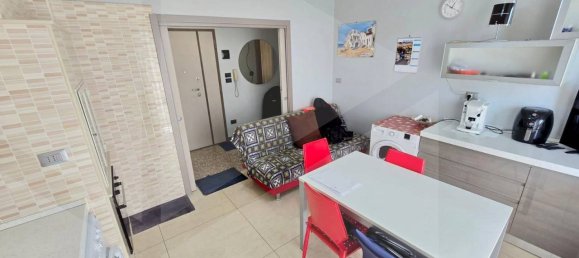 3 rooms Apartment in Molfetta, Italy No. 21988 41