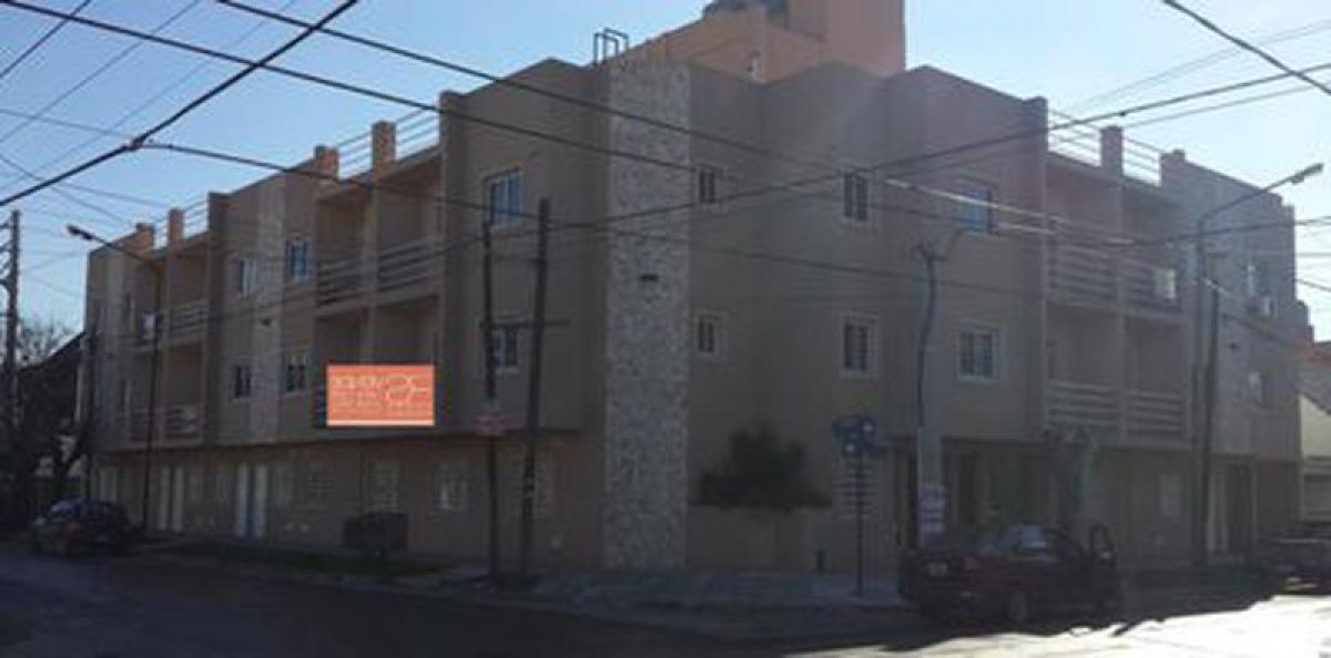 Studio in Bermudez, Argentina No. 4547