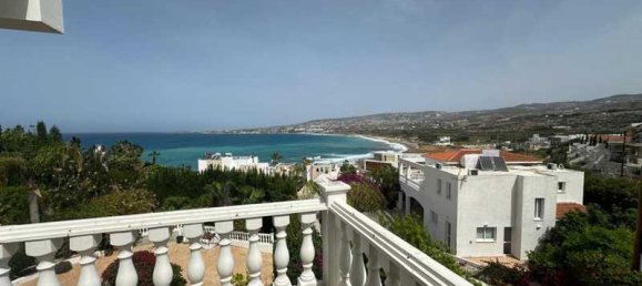 4 bedrooms House in Kissonerga, Cyprus No. 10747 3