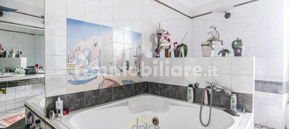 2 bedrooms Apartment in Genoa, Italy No. 135703 29