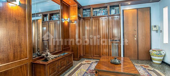 2 bedrooms Apartment in Genoa, Italy No. 135703 5