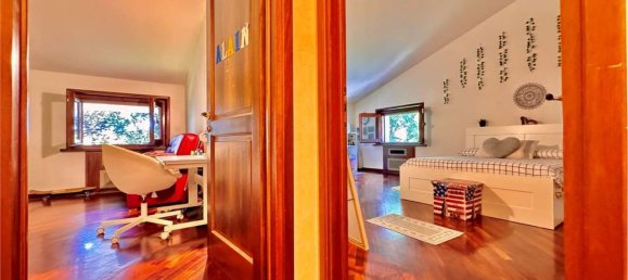 8غرفة فيلا في Rolo, Italy رقم 61253 29