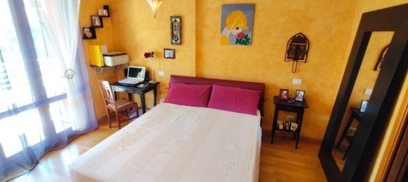 Квартира с 2 комнатами в Пезаро, Италия № 301838 13