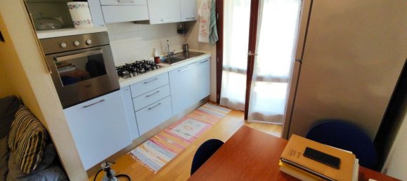 Квартира с 2 комнатами в Пезаро, Италия № 301838 9