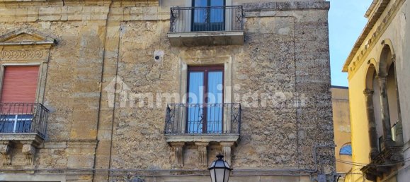 Apartamento de 3 dormitorios en Enna, Italy No. 351586 15