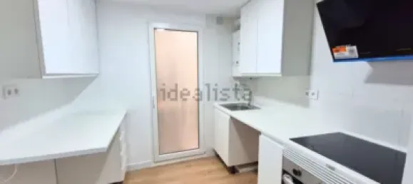 2 bedrooms Apartment in Madrid, Spain No. 139574 3