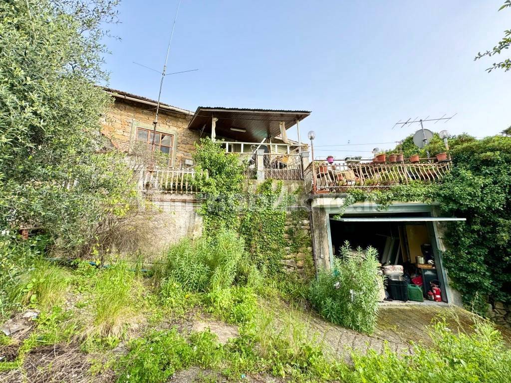 2 bedrooms Villa in Imperia, Italy No. 173175