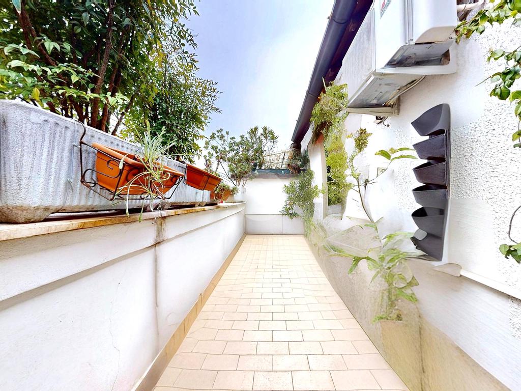 Квартира с 1 спальней в Милан, Италия № 243605