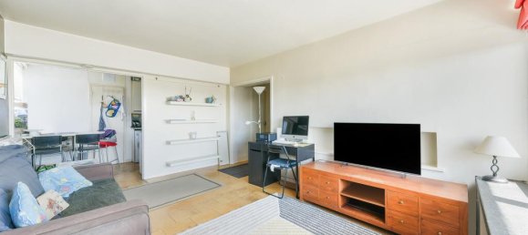 2 bedrooms Apartment in London, United Kingdom No. 9939 8