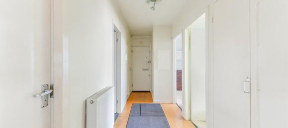 2 bedrooms Apartment in London, United Kingdom No. 9939 15