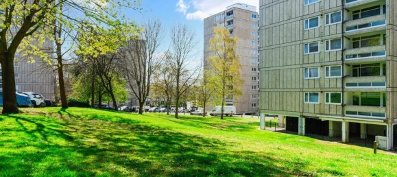 2 bedrooms Apartment in London, United Kingdom No. 9939 2